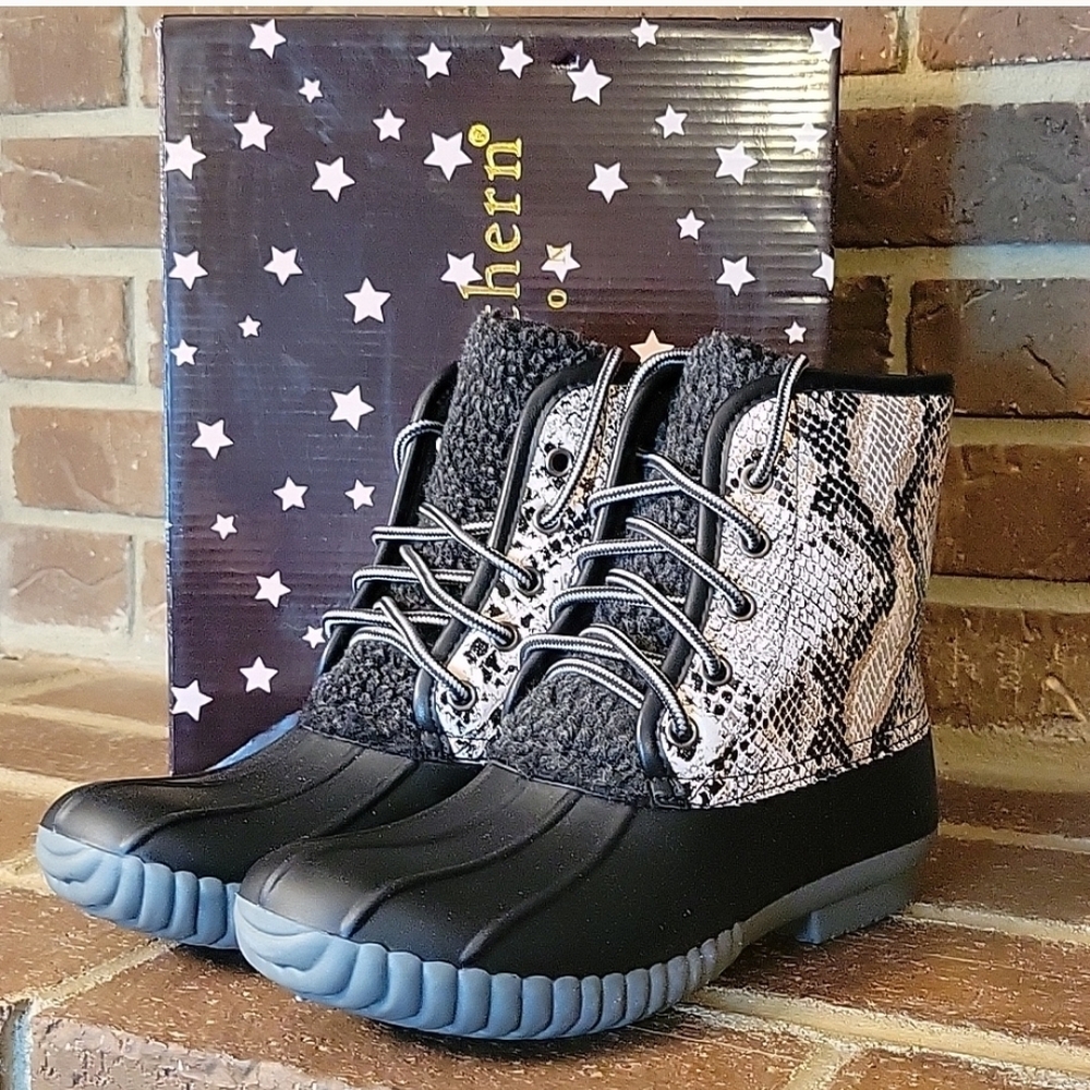 Womens Simply Southern Duck Boots